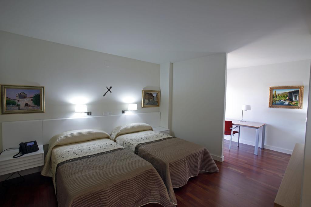 Posada San Juan De La Cruz Fontiveros Chambre photo